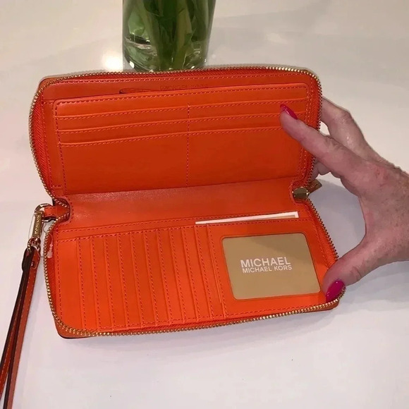 Michael Kors Jet Set Travel wallet Poppy orange color NWT gorgeous wallet - Picture 3 of 5